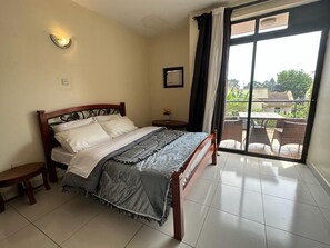 2 bedrooms, iron/ironing board, WiFi, bed sheets - Duplex located in the Kensington estate perfect for your stay. Family friendly! (Kampala)