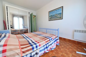 1 chambre, fer et planche à repasser, Wi-Fi