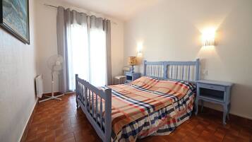 1 chambre, fer et planche Ă  repasser, Wi-Fi