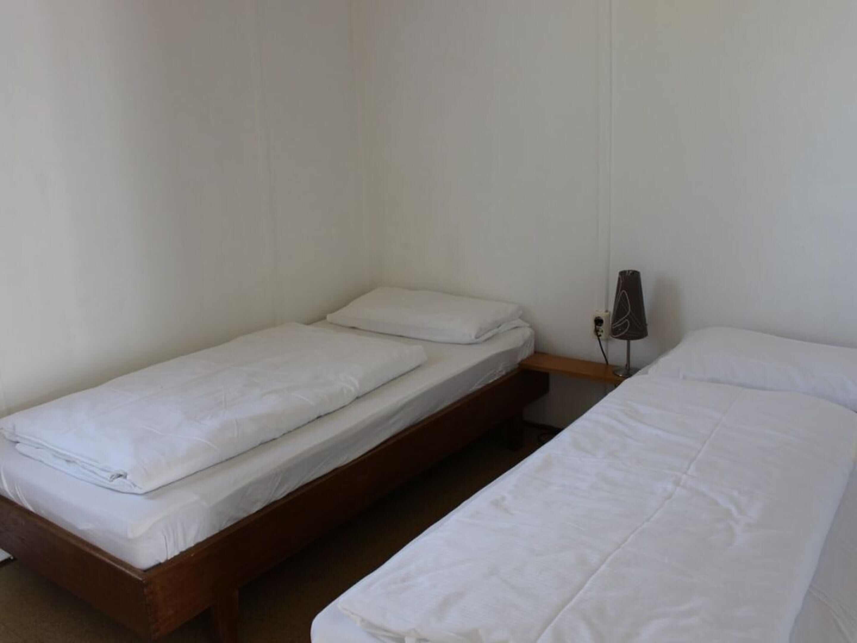 Apartemen | 2 kamar tidur dan dilengkapi dengan perabotan berbeda-beda