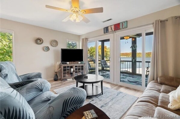 Smart TV, tavolo da ping pong