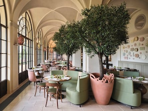 2 restaurants; breakfast, lunch and dinner served  - Collegio alla Querce, Auberge Collection (Florence)