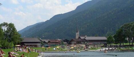 House | Kolam renang