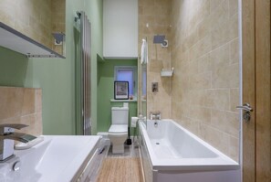 Hair dryer, towels - Leah Suite by Koya Homes - Sea View (Barry)