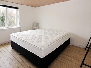 House - 6 Person Holiday Home in Hadsund (Hadsund)