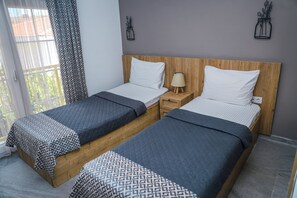 Deluxe Room, 2 Twin Beds | Iron/ironing board, free WiFi - Amarillo Alaçatı (Cesme)
