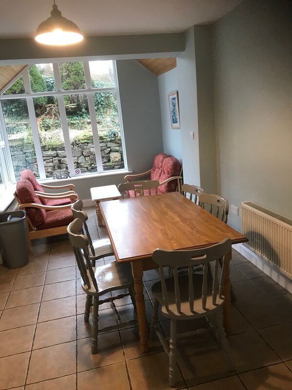 Maison, 3 chambres, accessible aux personnes à mobilité réduite, balcon | Aire de séjour