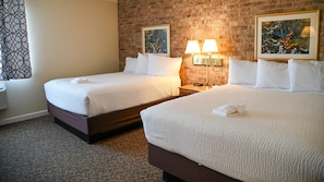 Comfort Double Room | Blackout drapes, iron/ironing board, free WiFi - The Hudson Inn (Morris)