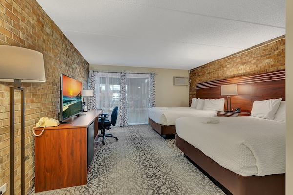 Comfort Double Room | Blackout drapes, iron/ironing board, free WiFi