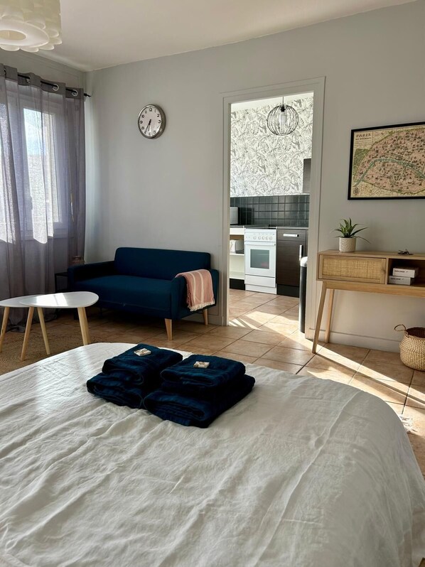 1 bedroom, iron/ironing board, WiFi, bed sheets