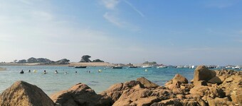 Charmante Maison, à 400 Mètres de la Plage, Port Blanc, au Calme