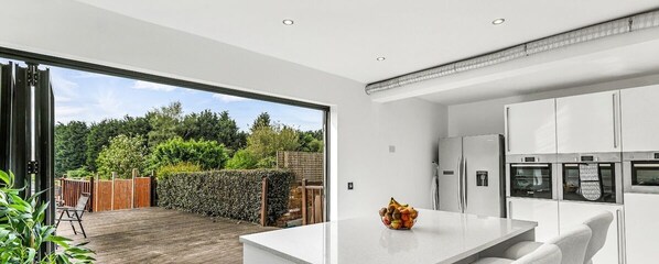 Fridge, microwave, oven, toaster