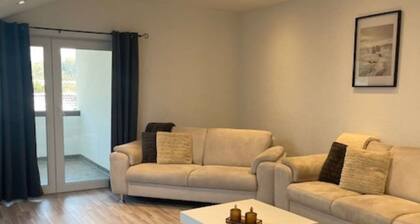 Baba Apart 1 Große, Moderne Wohnung Direkt an der Schweizer Grenze