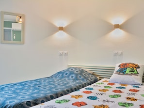 2 bedrooms, iron/ironing board, bed sheets - House of 45 m2 with garden and pool in Barcarès (Le Barcarès)