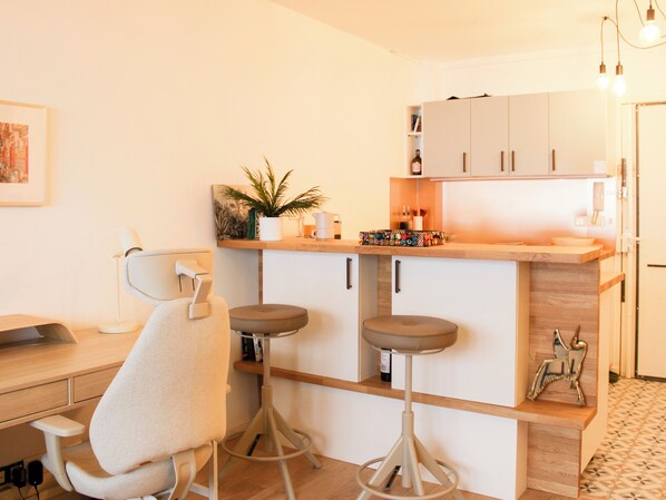 Spa - Bright apartment on the outskirts of Paris (Montreuil)