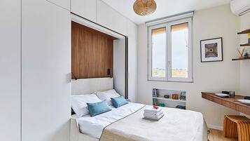 1 habitación, tabla de planchar con plancha, wifi gratis y ropa de cama