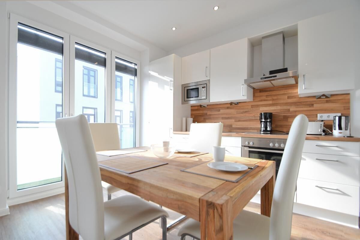 Kühlschrank, Ofen, Herdplatte, Geschirrspüler