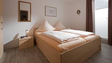 1 Schlafzimmer, Bügeleisen/Bügelbrett, Reisekinderbett, kostenloses WLAN