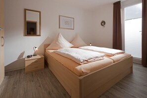 1 chambre, fer et planche à repasser, lit parapluie, Wi-Fi gratuit