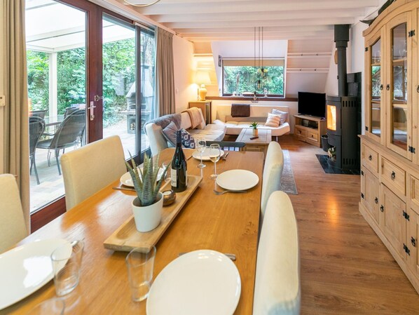 House | Dining - Lanaken Luxe Garden Retreat (Lanaken)