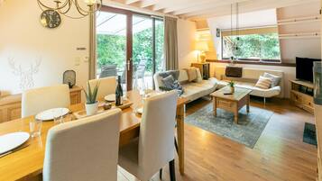 House | Dining