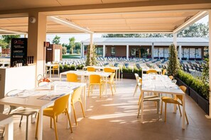 Enjoy a casual dining experience with a clear view of the surrounding landscape.