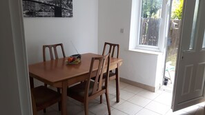Dining - Modern townhouse with gas combi boiler heating system,private parking and garden (Bramley)