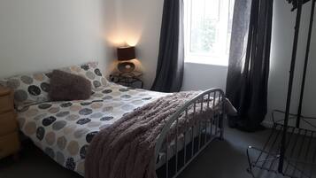 2 bedrooms, bed sheets