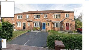 Exterior - Modern townhouse with gas combi boiler heating system,private parking and garden (Bramley)