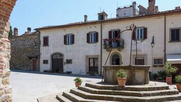 Façana frontal de l'allotjament