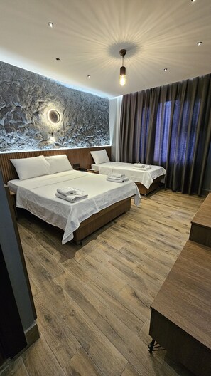 Family Triple Room, 1 Katil Ratu (Queen) | Kalis bunyi, Wi-fi percuma 