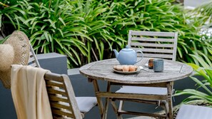 Outdoor dining - Blue Horizon in Mollymook Beach (Mollymook Beach)