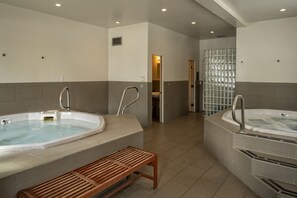Hot tub and sauna area very close by. - Modern cozy condo located close to ski area and Nordic Center in Breckenridge! (Breckenridge)