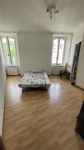 4 soveværelser, strygejern/strygebræt, gratis Wi-Fi, sengetøj