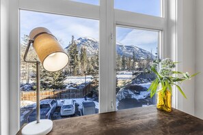 Interior - Striking Mountain View Corner Unit (Canmore)