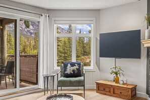 Smart-TV, peis og kontorer