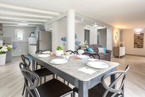 House | Dining - Villa in Trappeto With Private Pool (Trappeto)