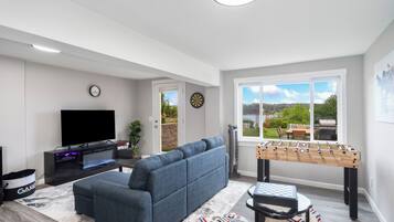 Smart TV, fireplace, video games, table football