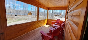 Interior - Retreat Lodge - Lochaber Lake Lodges (Antigonish County)