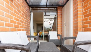 Comfort Double Room, City View | Terrace/patio - PARK 42 APARTASUITE (Medellín)