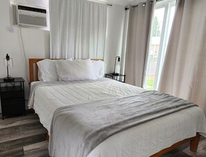 2 bedrooms, iron/ironing board, travel cot, WiFi
