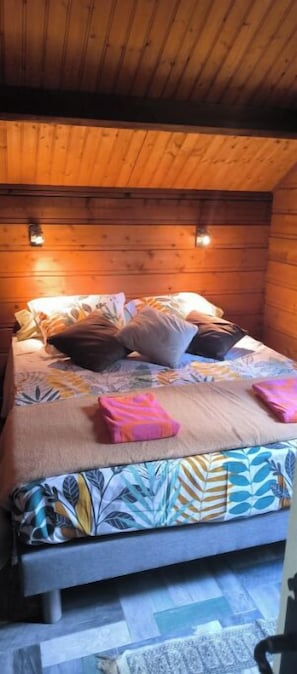 1 chambre, literie fournie
