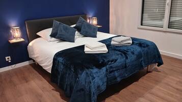 3 dormitorios, tabla de planchar con plancha, wifi y ropa de cama