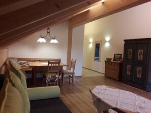 Dining - Richter 2 Comfortable Holiday Residence (Wackersberg)