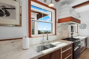 Fridge, dishwasher, spices, ice maker - Lap of Luxury by Duncan Real Estate (Anna Maria)