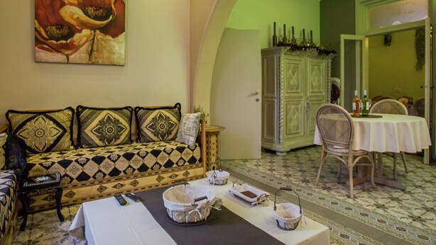 House | Living room - Very Nice Manor House in North African Atmosphere (Kortrijk)