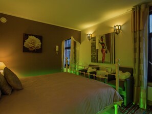 5 bedrooms, bed sheets - Very Nice Manor House in North African Atmosphere (Kortrijk)