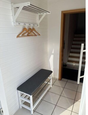House | Bilik Mandi | Kelengkapan dandanan diri percuma