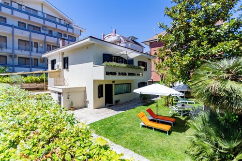Two-room apartment with terrace in Villino D'Agostino