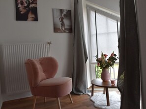 Interior - Konnyskoje Modern Retreat (Krummhoern)